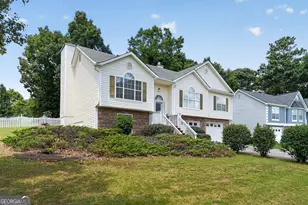 10683 Redbud Ln, Jonesboro, GA 30238 - Photo 2