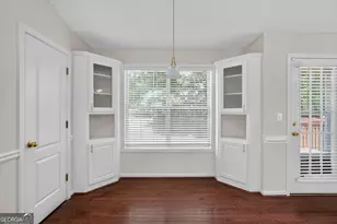 10683 Redbud Ln, Jonesboro, GA 30238 - Photo 12