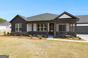 62 Thomaston St, Newnan, GA 30263 - Photo 1