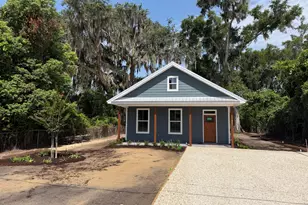 807 Elbert St, Darien, GA 31305 - Photo 1