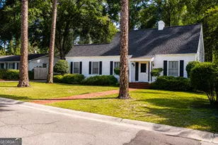 713 Magnolia Dr, Waycross, GA 31501 - Photo 2