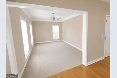 825 Stoneglen Court, McDonough, GA 30252 - Photo 4