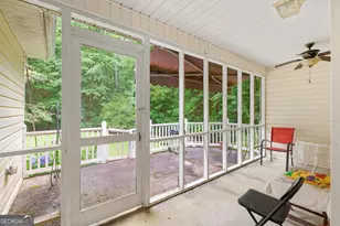 51 Creekwood Dr, Griffin, GA 30223 - Photo 2