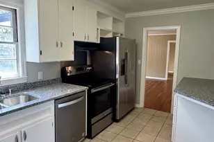 209 W Park Ave, Valdosta, GA 31602 - Photo 4