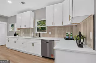 1285 McClure Ave NW, Atlanta, GA 30314 - Photo 16