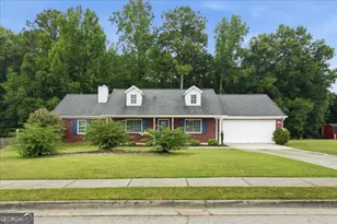 104 Elmwood Dr, Hampton, GA 30228 - Photo 2