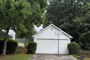 3594 Cherry Blossom Ct, Loganville, GA 30052 - Photo 4