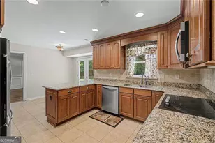 4044 Jewelers Ct SW, Lilburn, GA 30047 - Photo 14