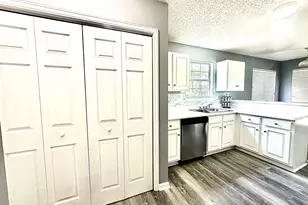 1630 Isleworth Cir, Atlanta, GA 30349 - Photo 10