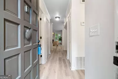 922 Cedar Creek S, Marietta, GA 30067 - Photo 6