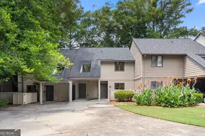 922 Cedar Creek S, Marietta, GA 30067 - Photo 2