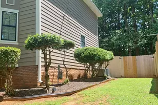 2081 SW Kolb Ridg Ct, Marietta, GA 30008 - Photo 8