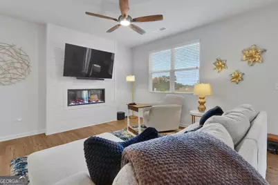 5305 Melbourne Lane, Flowery Branch, GA 30542 - Photo 6