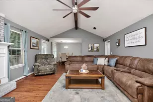 214 Forest Mill Dr, Warner Robins, GA 31088 - Photo 8
