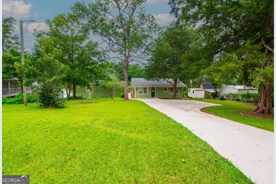 1671 West Pine Lake Drive, West Point, GA 31833 - Photo 4