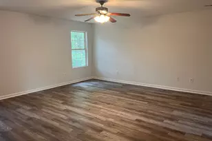 637 Pointe S Pkwy, Jonesboro, GA 30238 - Photo 12