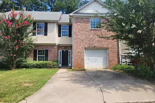 637 Pointe S Pkwy, Jonesboro, GA 30238 - Photo 1