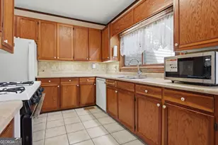 215 W Cypress St, Fitzgerald, GA 31750 - Photo 18