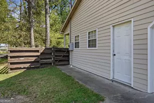 215 W Cypress St, Fitzgerald, GA 31750 - Photo 42