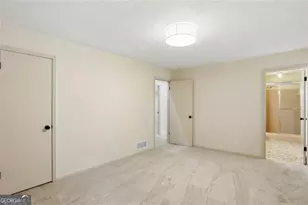 5460 Chanterella Ct, Lilburn, GA 30047 - Photo 18
