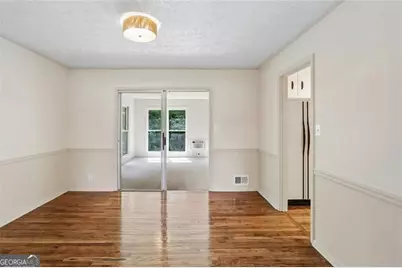 5460 Chanterella Court, Lilburn, GA 30047 - Photo 8