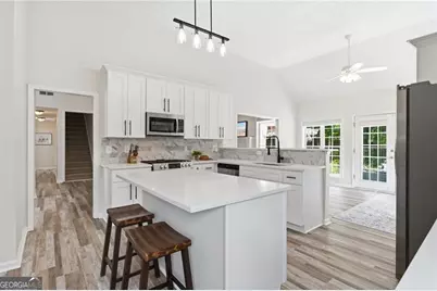 4169 Chatham View Drive, Buford, GA 30518 - Photo 6