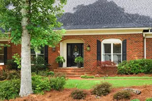 1040 Finnsbury Dr, Roswell, GA 30075 - Photo 2