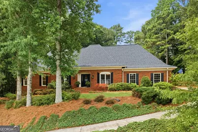 1040 Finnsbury Drive, Roswell, GA 30075 - Photo 1
