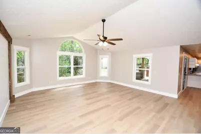 257 Lake Place Drive, Lavonia, GA 30553 - Photo 6