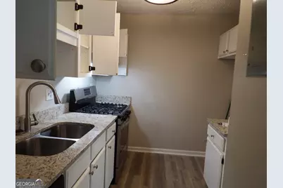 885 Brandy Oaks Lane, Stone Mountain, GA 30088 - Photo 6