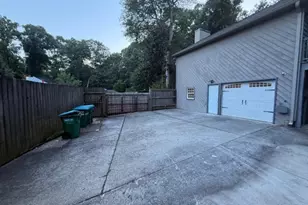 3670 Willow Mill Dr, Lawrenceville, GA 30044 - Photo 20
