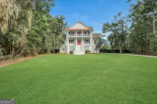 447 Sterling Woods Dr, Richmond Hill, GA 31324 - Photo 2