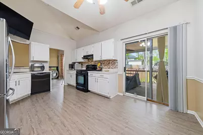 12257 Cypress Lane, Fayetteville, GA 30215 - Photo 2