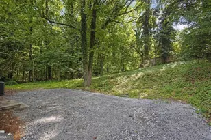 1080 Westmont Rd SW, Atlanta, GA 30311 - Photo 4