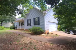 403 Victoria Pl, Locust Grove, GA 30248 - Photo 2