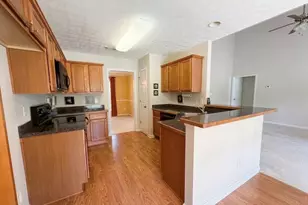 247 Meadows Dr, Senoia, GA 30276 - Photo 16