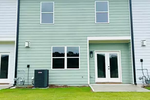 33 Crest Dr, Hartwell, GA 30643 - Photo 2