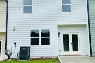 37 Crest Dr, Hartwell, GA 30643 - Photo 2