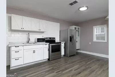 234 E Memorial Drive, Dallas, GA 30132 - Photo 10