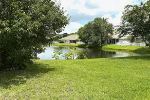 319 Stone Mill Dr, Brunswick, GA 31520 - Photo 2