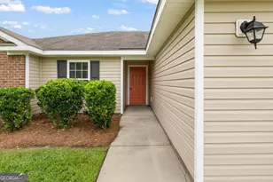 180 Bonnie Cir, Ellabell, GA 31308 - Photo 4