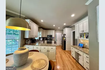 4421 Lucerne Place SW, Lilburn, GA 30047 - Photo 16