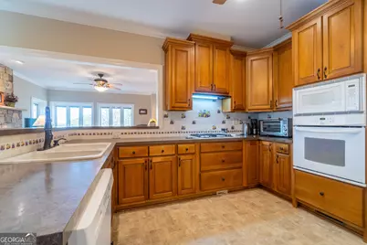 65 Kempten Strasse, Helen, GA 30545 - Photo 12