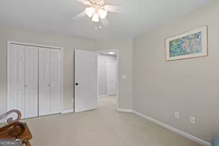 325 Trowbridge Ln, Lawrenceville, GA 30043 - Photo 32