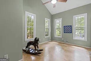 325 Trowbridge Ln, Lawrenceville, GA 30043 - Photo 20