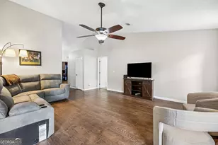301 Faye Ct, Saint Marys, GA 31558 - Photo 8