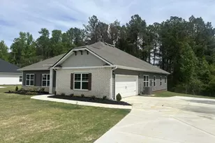 137 Abberley Ln, Macon, GA 31216 - Photo 2