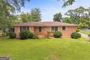 24 Laurel Dr, Hartwell, GA 30643 - Photo 1