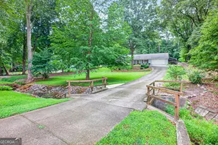 129 Springbrook Dr, Auburn, GA 30011 - Photo 6