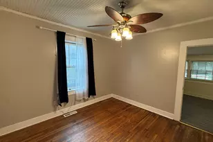 1011 W Solomon St, Griffin, GA 30223 - Photo 6